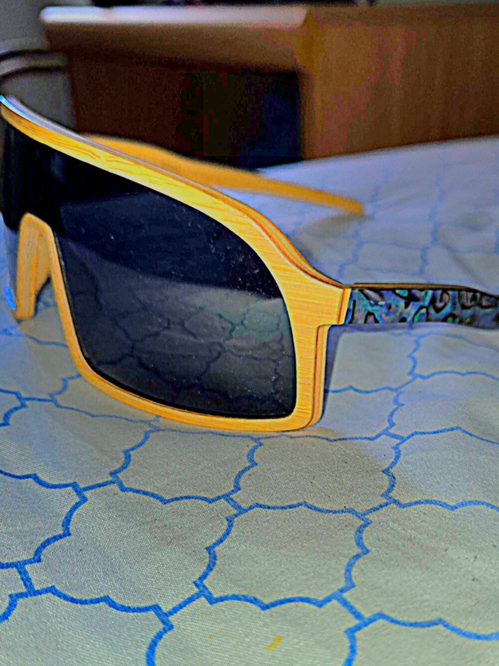Unisex Bamboo Wood Frame Full Face Sport Style Sunglasses Abalone Coastal Sides